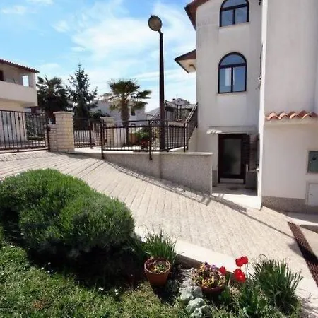 'ida' Strandlage By Interhome Pjescana Uvala