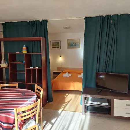 'ida' Strandlage By Interhome *